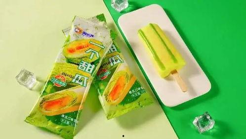 吃瓜和雪糕,吃瓜解暑，雪糕添凉——清凉一夏的甜蜜时光